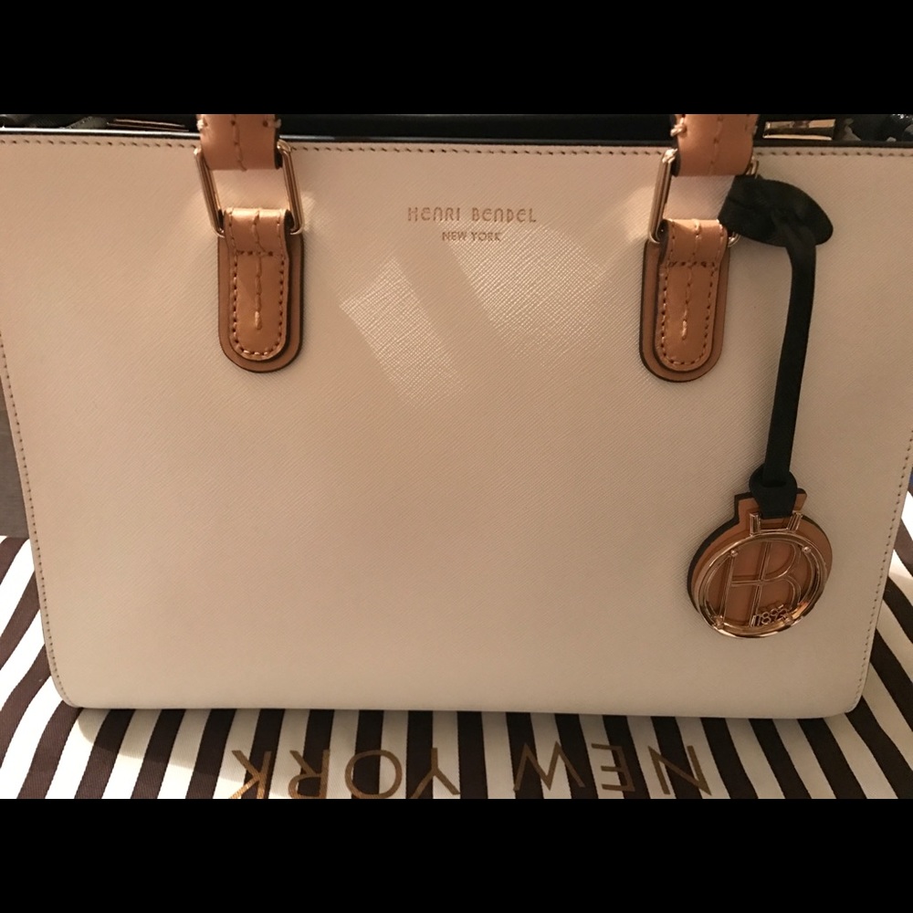Henri Bendel  Bag New never worn